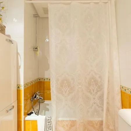 Apartment Lujo Al Lado Del Aeropuerto Parking Free *